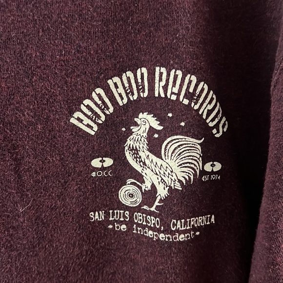 Maroon hoodie - Picture 2 of 3